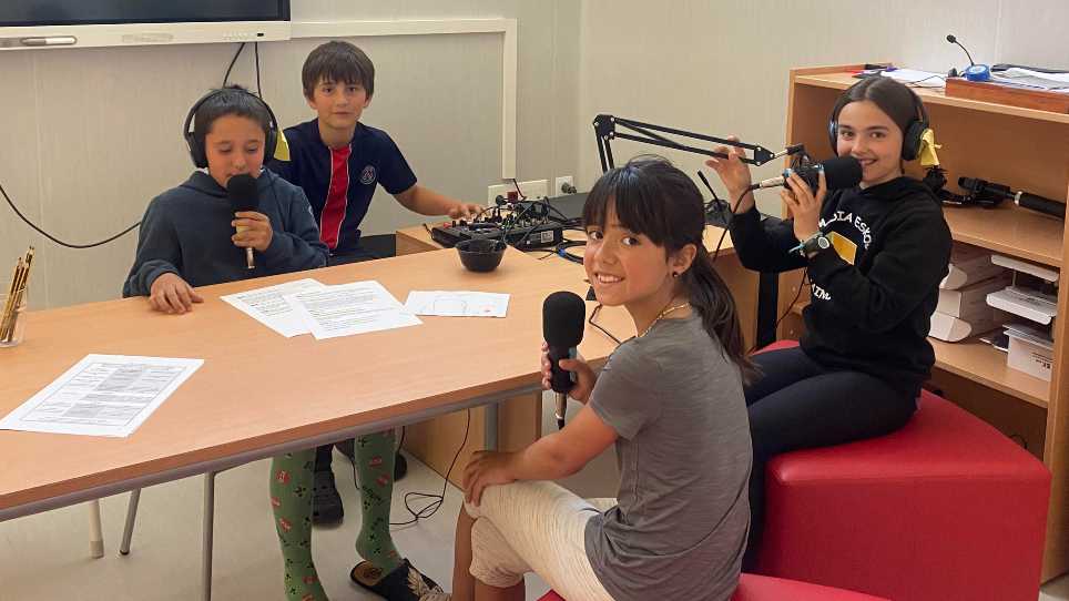 Bueltan gara Zumadia FM Irratiarekin!